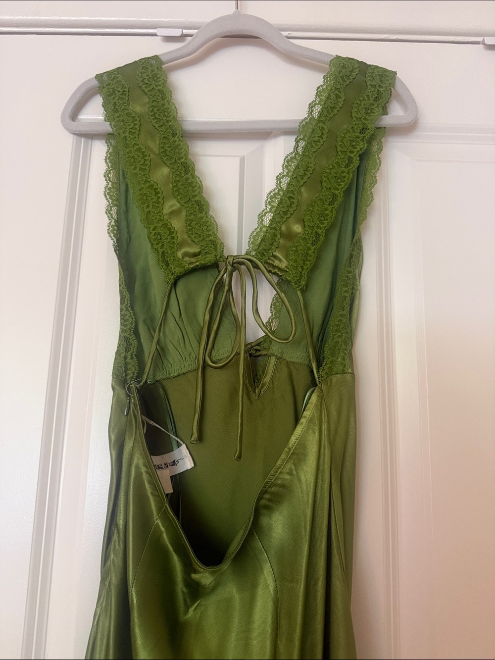 l*space x Salty Blonde Eyes On You Maxi Verdant Satin Lace-Trim Slip Dress - Picture 7 of 7